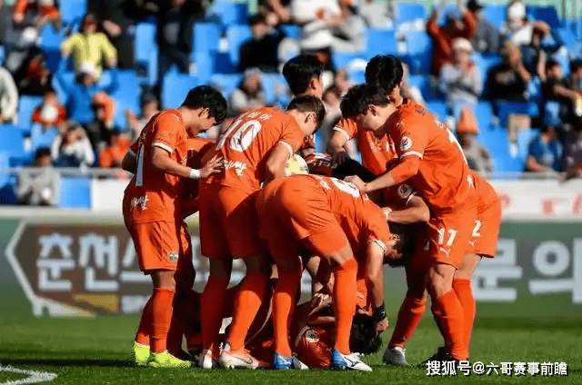 六哥赛事前瞻：欧联意甲内战！博洛尼亚残阵遇锋线瘫痪，罗马四前锋全躺谁进球？